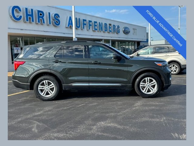 Certified 2024 Ford Explorer XLT w/ Equipment Group 202A AWD/4WD image 1