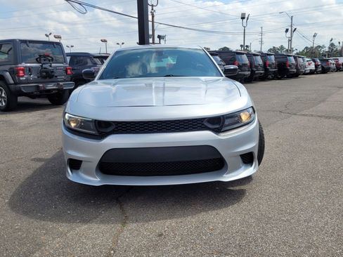 Used 2021 Dodge Charger SXT w/ Blacktop Package RWD image 17