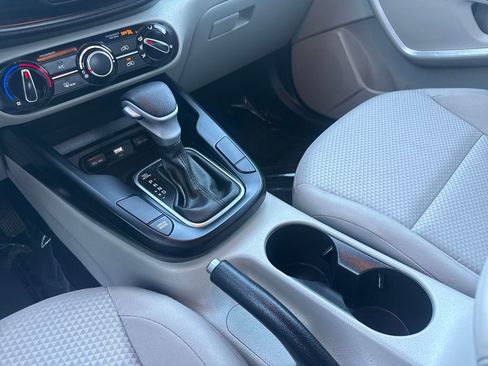 Used 2023 Kia Soul LX image 23