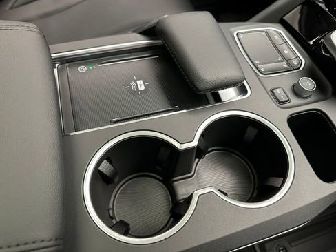 Used 2024 Acura MDX SH-AWD image 9