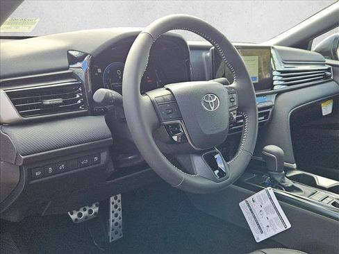 New 2026 Toyota Camry SE FWD image 3