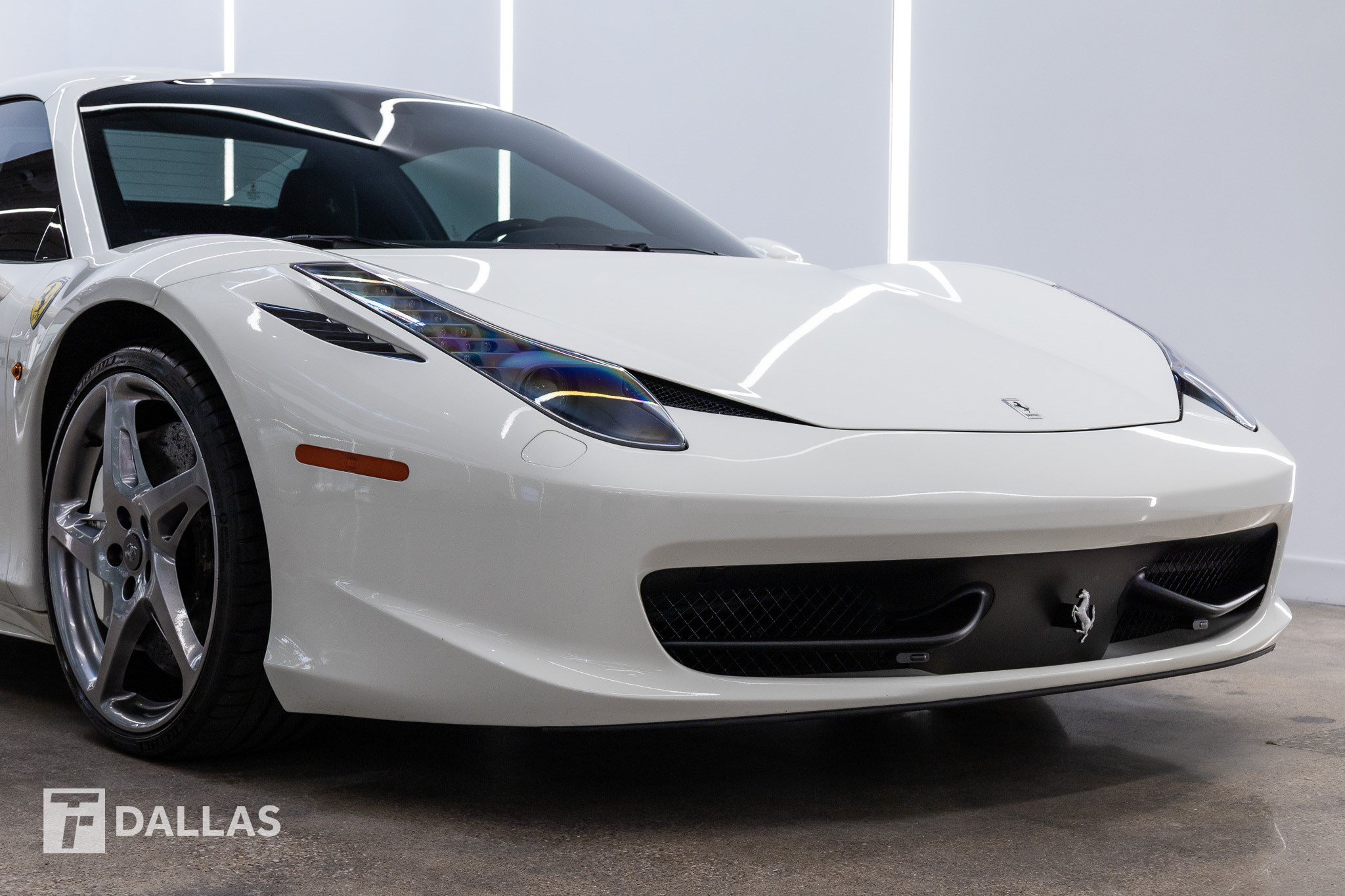Used 2013 Ferrari 458 Spider RWD image 22