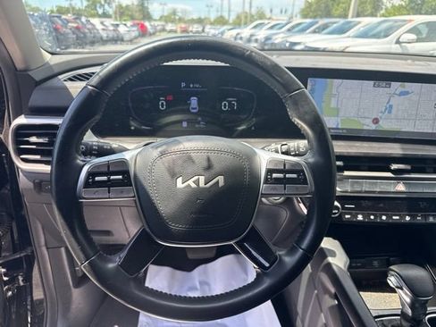 Used 2024 Kia Telluride LX FWD image 10