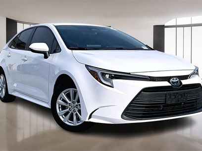 Used 2025 Toyota Corolla LE w/ LE Premium Package