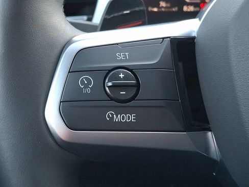 Used 2025 BMW X2 xDrive28i w/ Premium Package image 17