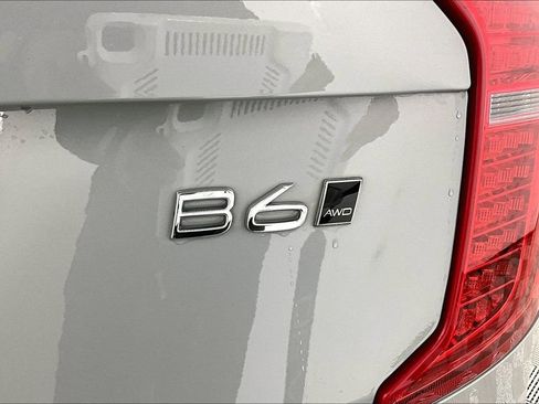 Used 2024 Volvo XC90 B6 Plus image 14