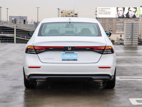 Used 2023 Honda Accord EX image 5