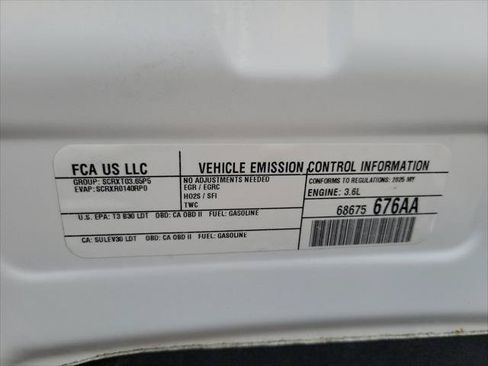 Certified 2025 Chrysler Pacifica Select FWD image 27
