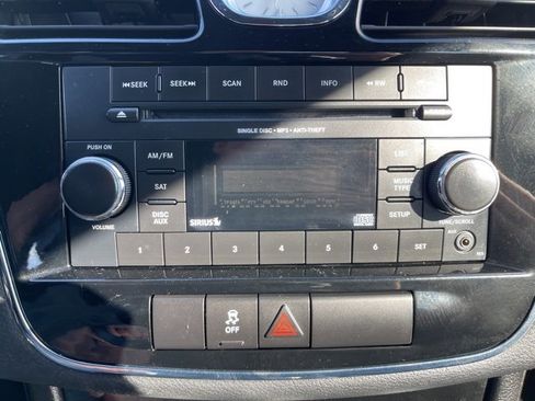 Used 2014 Chrysler 200 Touring image 16