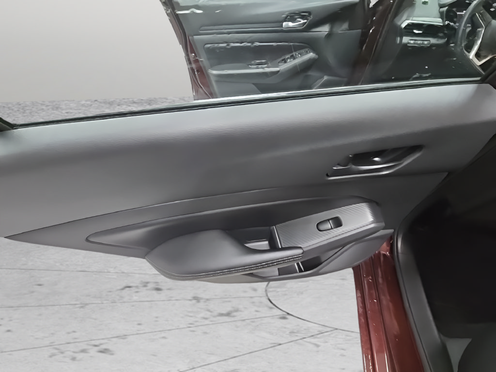 Used 2024 Nissan Altima 2.5 SV FWD image 16