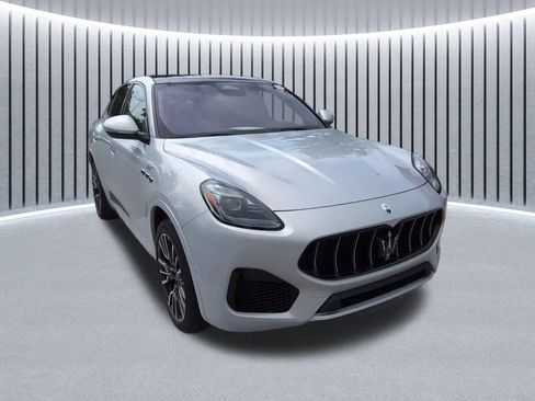Used 2023 Maserati Grecale Modena AWD/4WD image 1
