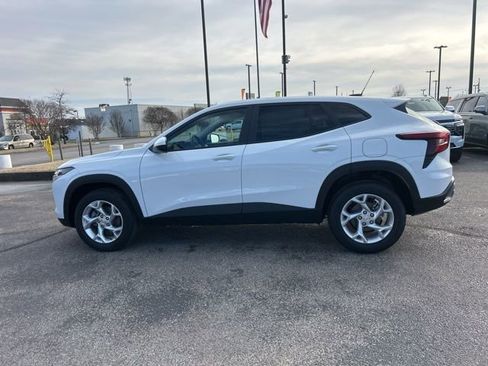 New 2026 Chevrolet Trax LS w/ LS Convenience Package image 6