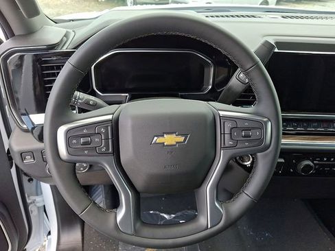 New 2026 Chevrolet Silverado 1500 LT w/ Safety Package AWD/4WD image 8