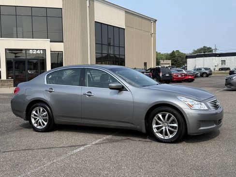 Used 2009 INFINITI G37 x Sedan w/ Premium Pkg AWD/4WD image 3