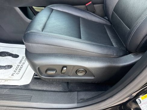 Used 2026 Chevrolet Equinox LT w/ Convenience Package II AWD/4WD image 29