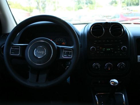 Used 2016 Jeep Compass Sport w/ Power Value Group image 5