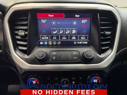 Used 2020 GMC Acadia SLT w/ Driver Alert Package II image 29