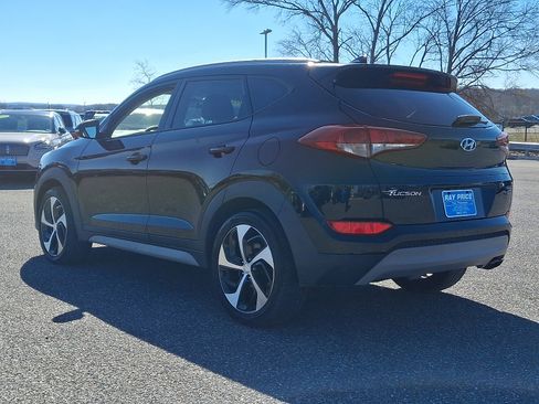 Used 2018 Hyundai Tucson Sport w/ Cargo Package image 4