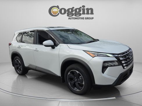 New 2026 Nissan Rogue SV w/ SV Premium Package FWD image 7