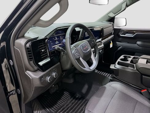 New 2026 GMC Sierra 1500 SLE image 9