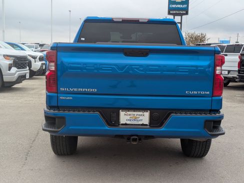 Used 2022 Chevrolet Silverado 1500 Custom image 4