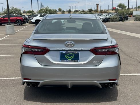 Used 2024 Toyota Camry XSE FWD image 4
