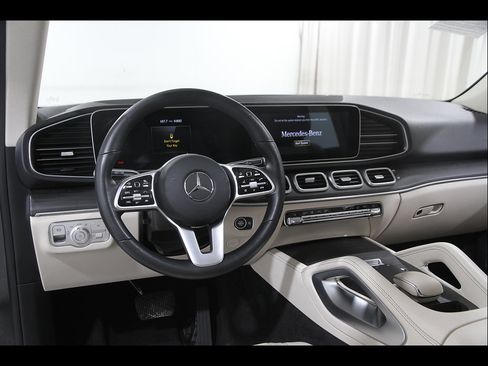 Used 2021 Mercedes-Benz GLE 450 4MATIC image 6