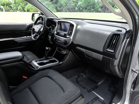 Used 2020 Chevrolet Colorado LT w/ Colorado RST Special Edition RWD image 16