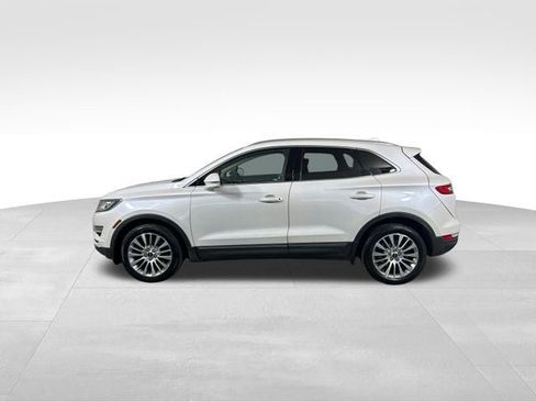 Used 2017 Lincoln MKC Reserve AWD/4WD image 3