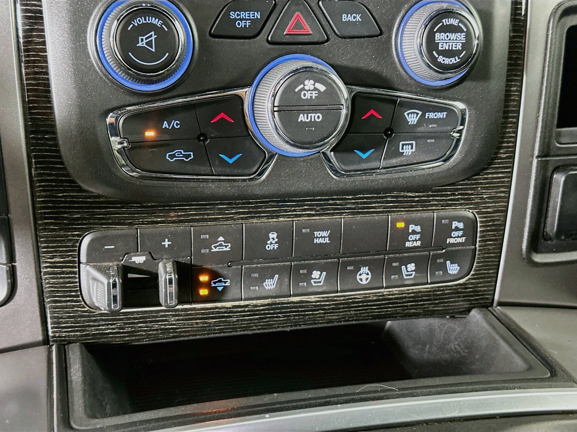 Used 2017 RAM 1500 Limited AWD/4WD image 24
