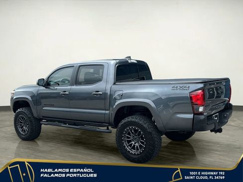 Used 2023 Toyota Tacoma SR5 AWD/4WD image 4
