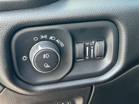 Used 2025 RAM 1500 Big Horn AWD/4WD image 25