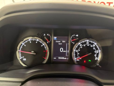 Used 2023 Toyota 4Runner Limited AWD/4WD image 23