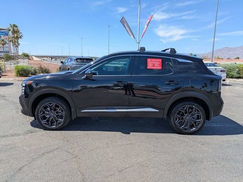 Certified 2025 Nissan Kicks SR FWD image 15