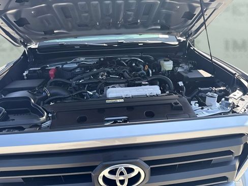 Used 2026 Toyota Tacoma SR RWD image 23