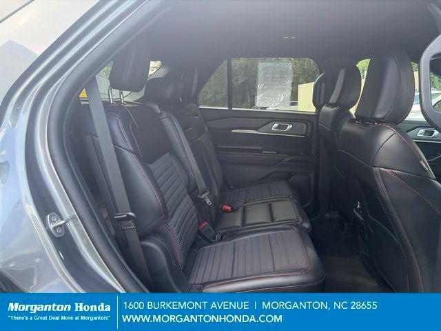 Used 2025 Ford Explorer ST-Line RWD image 33
