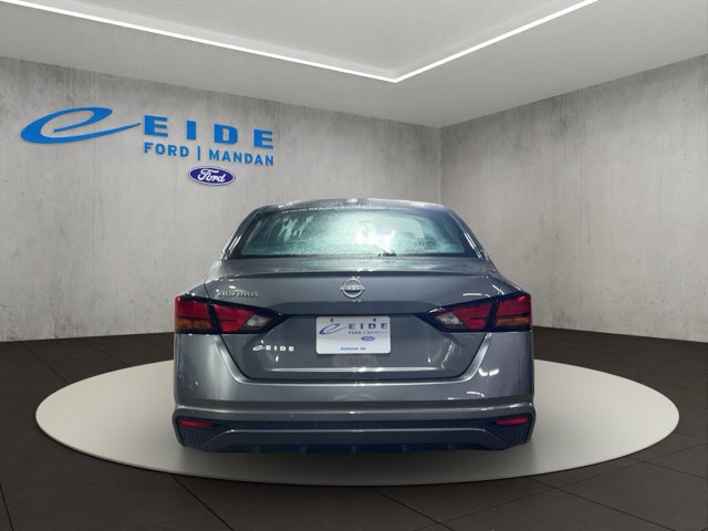 Used 2025 Nissan Altima 2.5 SV FWD image 14