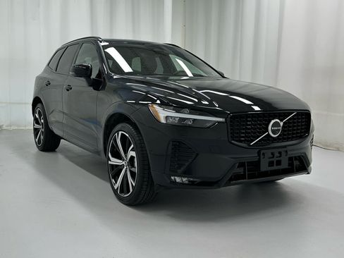 Used 2025 Volvo XC60 B5 Ultra w/ Climate Package AWD/4WD image 2
