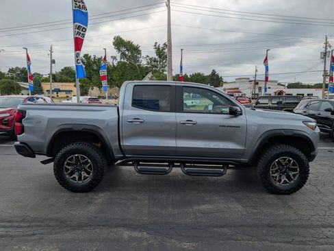 Used 2025 Chevrolet Colorado ZR2 AWD/4WD image 6