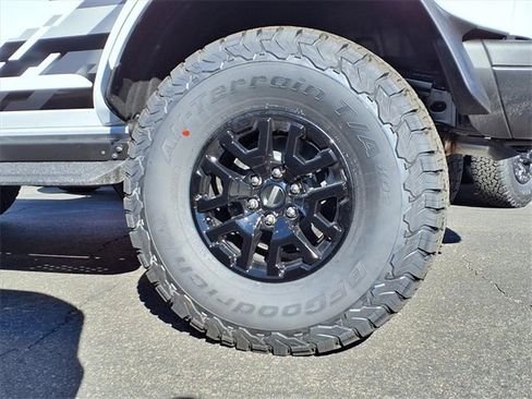 New 2025 Ford Bronco Raptor image 5