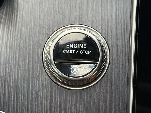 Certified 2026 Mercedes-Benz C 300 4MATIC Sedan image 17