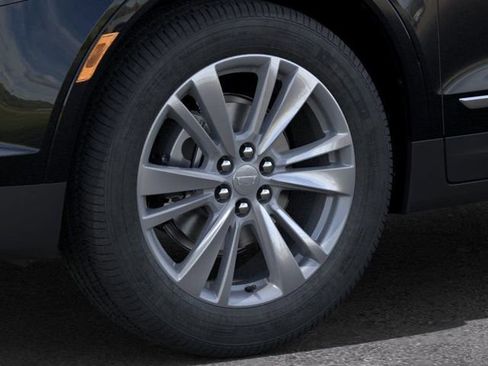 New 2025 Cadillac XT5 Premium Luxury w/ LPO, Floor Liner Package image 9