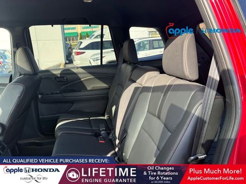 Used 2023 Honda Passport TrailSport image 5
