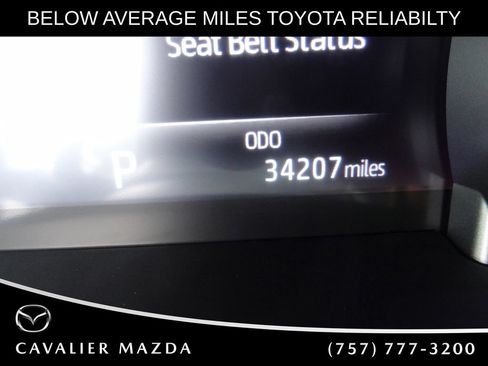 Used 2023 Toyota Highlander XLE AWD/4WD image 29