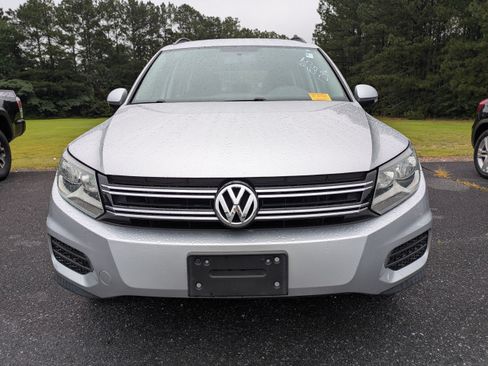 Used 2015 Volkswagen Tiguan S FWD image 3
