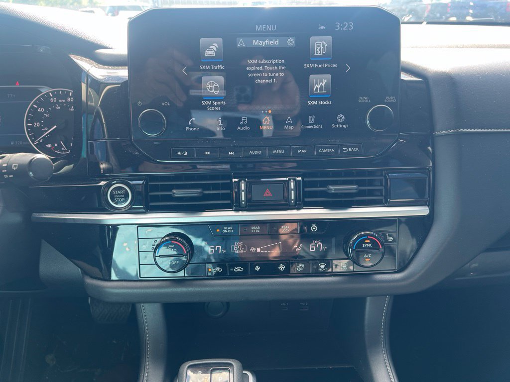 Used 2022 Nissan Pathfinder SL AWD/4WD image 14