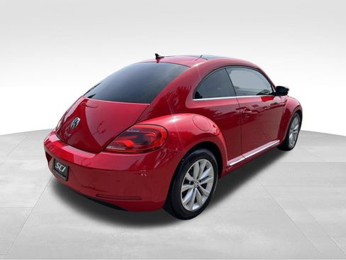 Used 2015 Volkswagen Beetle TDI FWD image 5