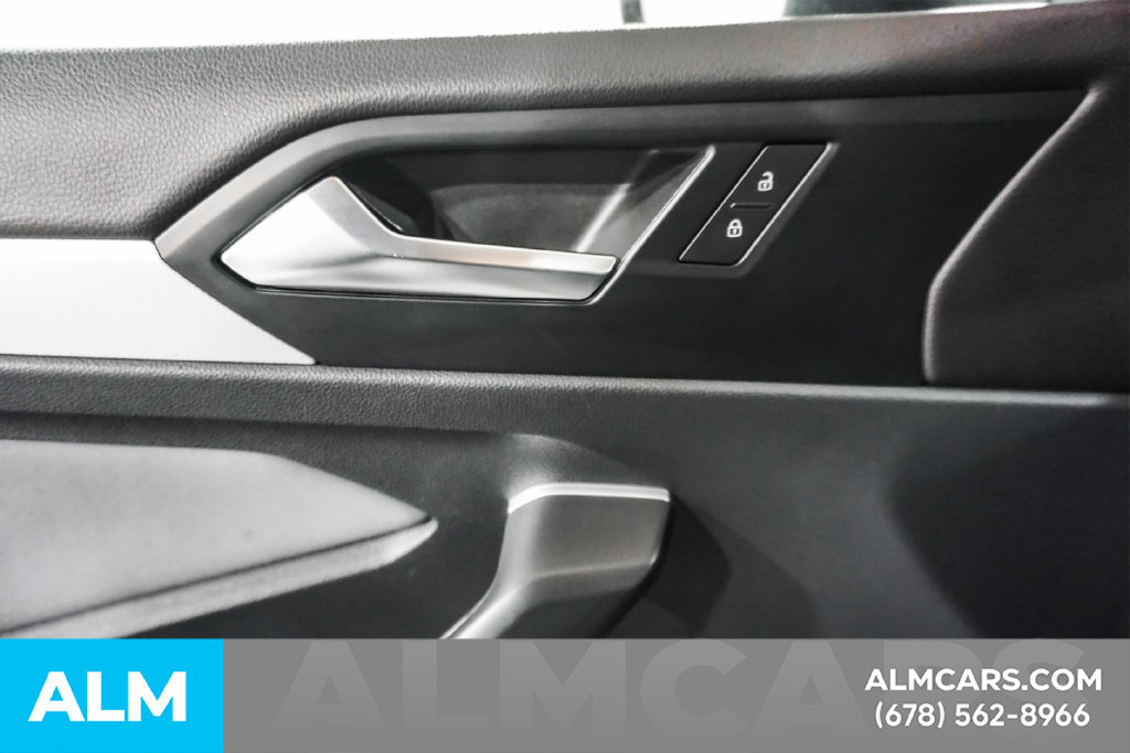 Used 2025 Volkswagen Jetta SE FWD image 45