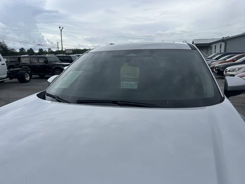 Used 2022 Nissan Pathfinder SL w/ SL Premium Package FWD image 53