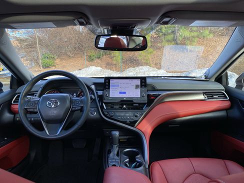 Used 2023 Toyota Camry XSE image 19